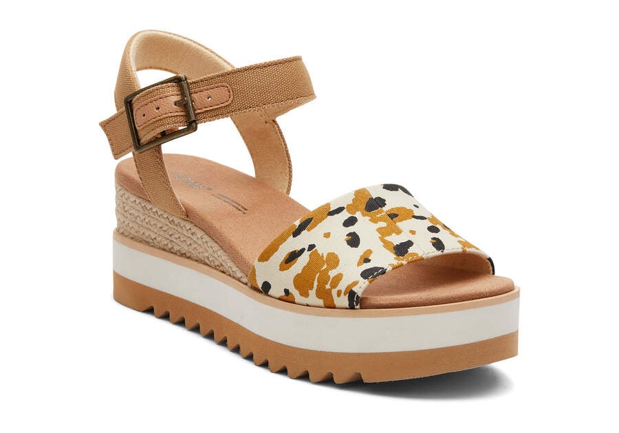 Buckthorn Brown Abstract Cow Women's Toms Diana Wedge Sandal Sandals Ireland | IE276-608