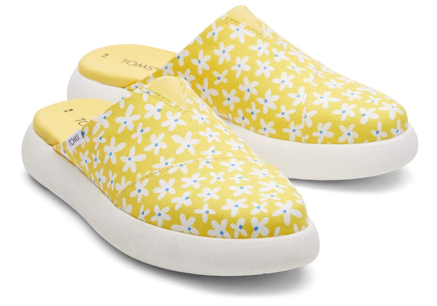 Sunny Yellow Daisies Women's Toms Mallow Mule Mules Ireland | IE399-880